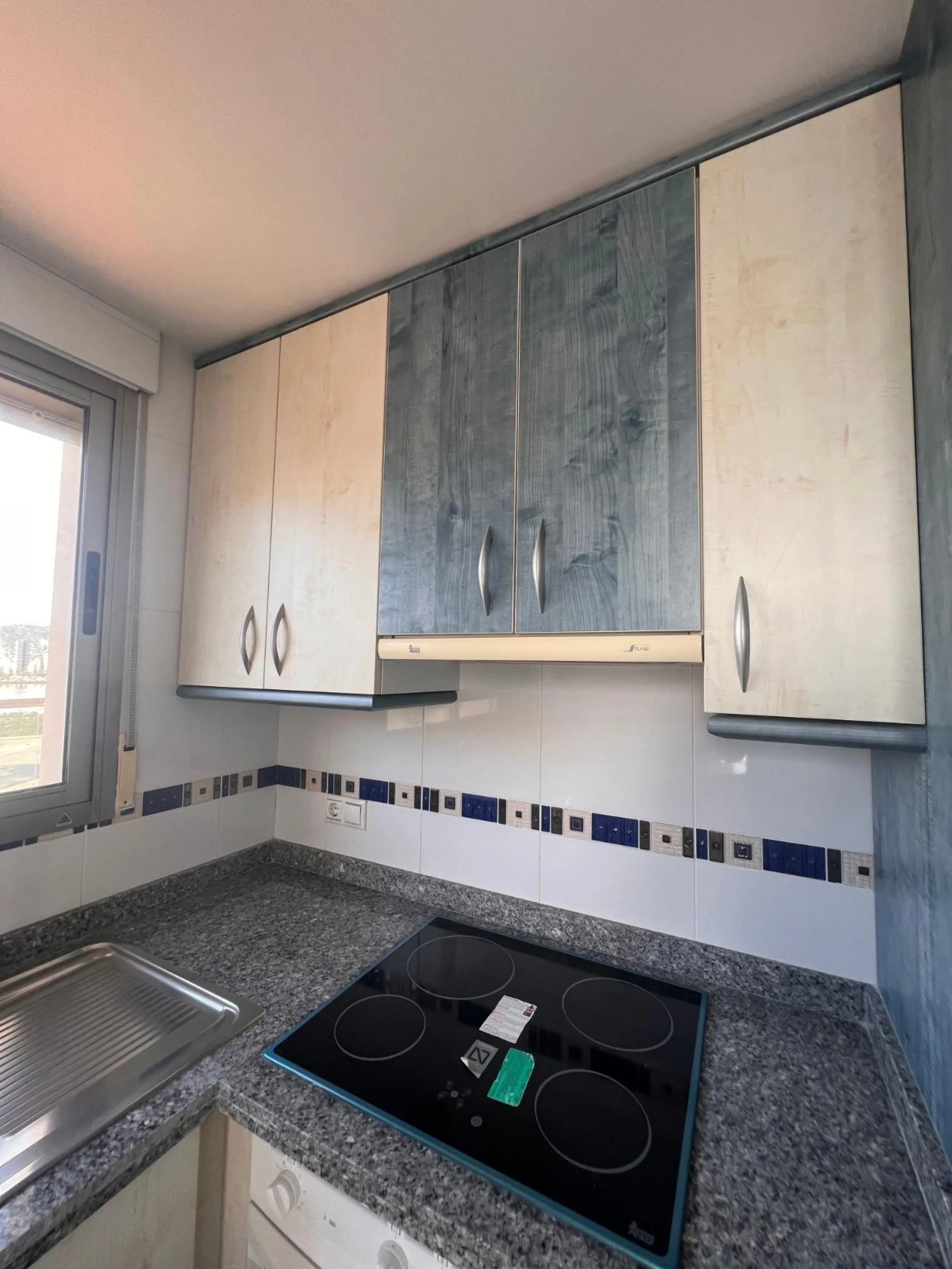 🌅 Apartamento en primera línea de playa en Calpe