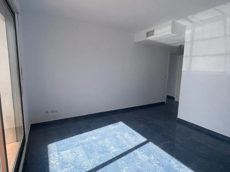🌅 Apartamento en primera línea de playa en Calpe