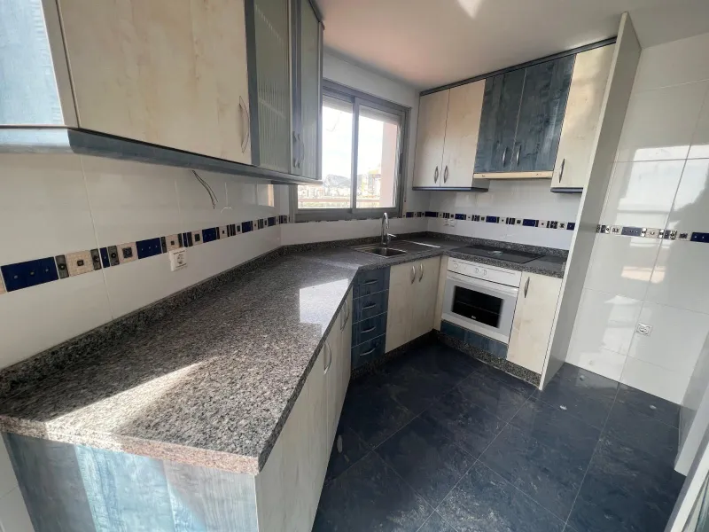 🌅 Apartamento en primera línea de playa en Calpe