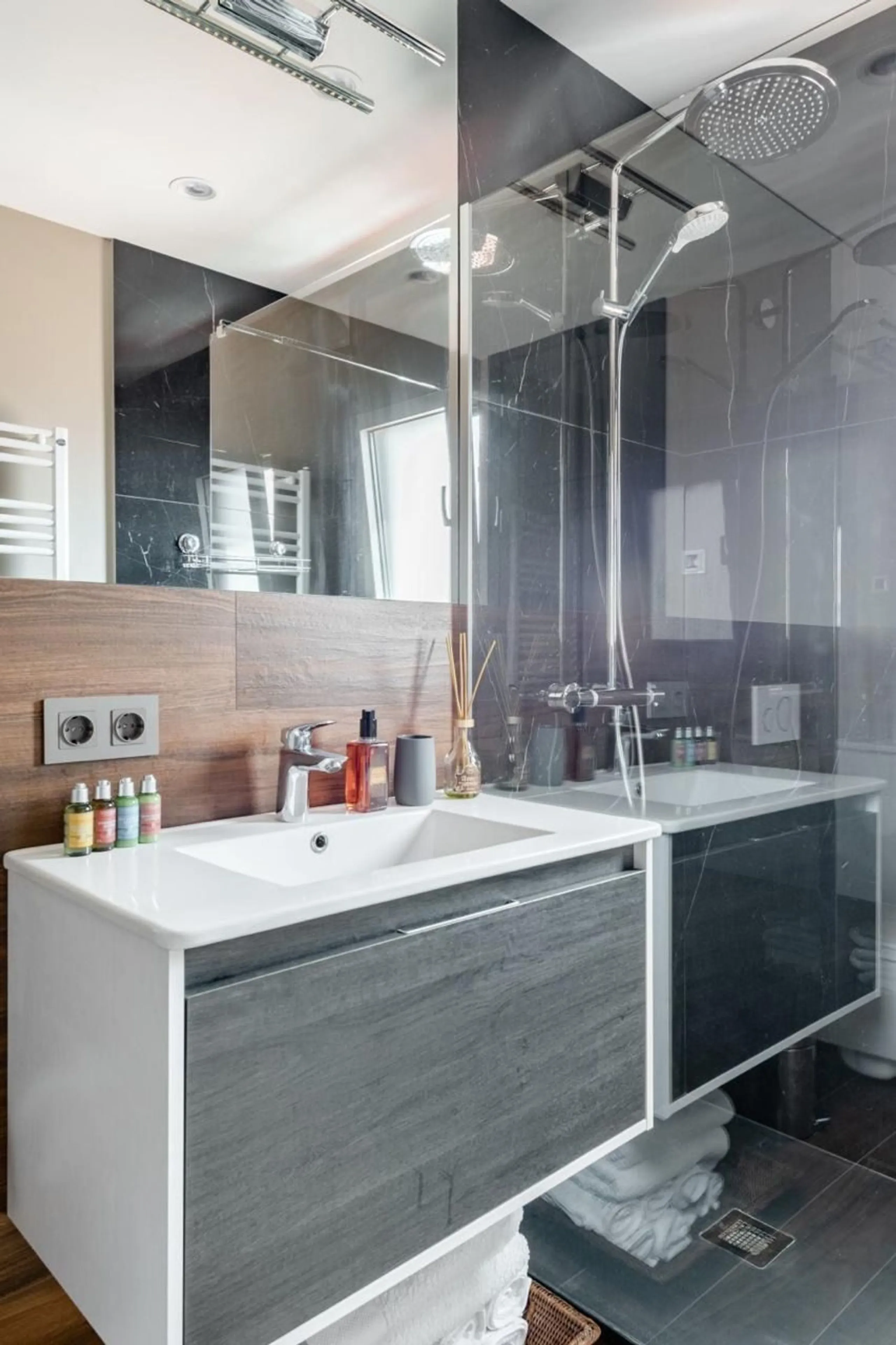 Ático Reformado con Encanto en Eixample – Barcelona