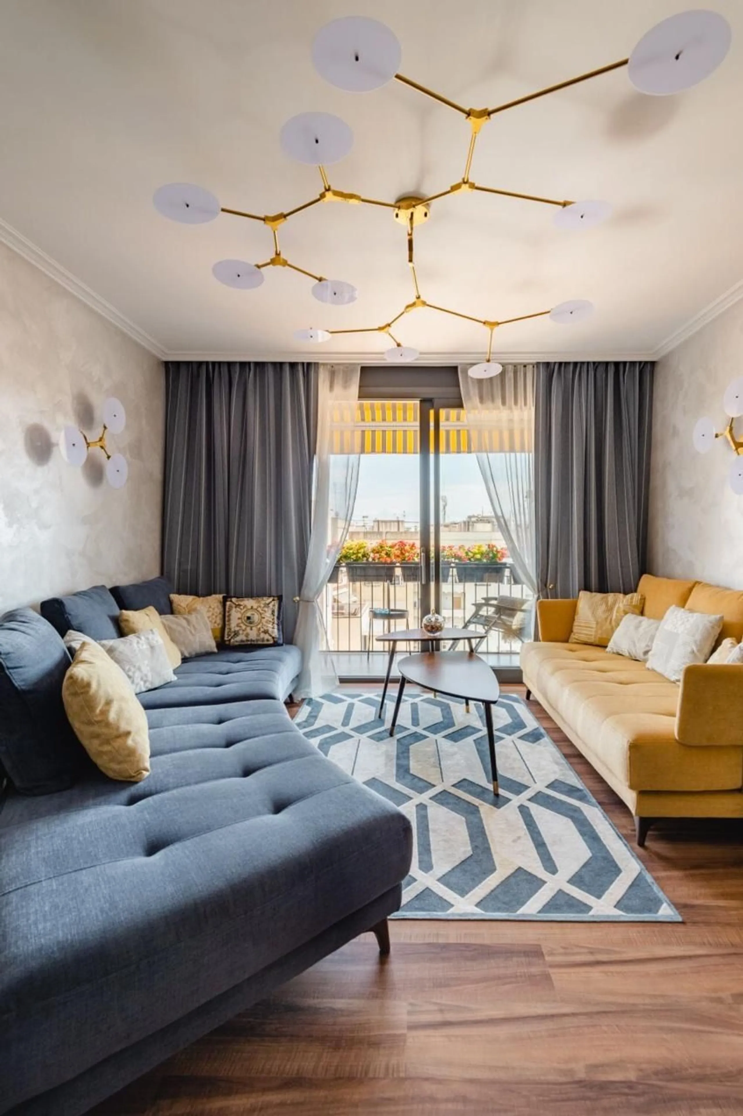Ático Reformado con Encanto en Eixample – Barcelona