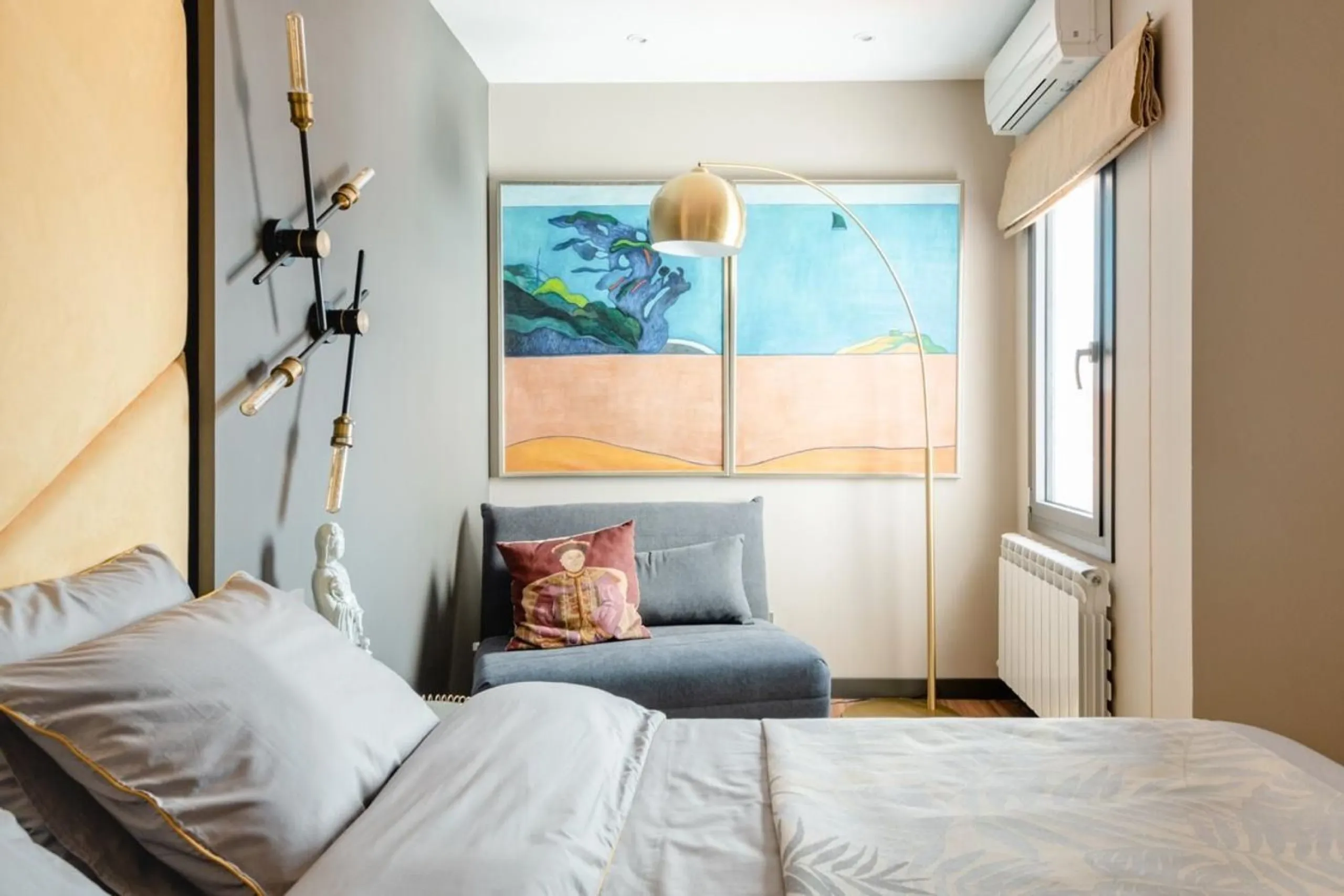 Ático Reformado con Encanto en Eixample – Barcelona