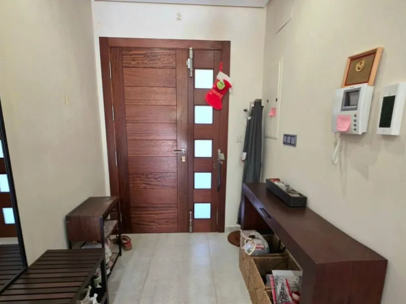 Exclusive house with 5 bedrooms and 3 bathrooms. It has a summer kitchen and private pool. 1 km from the sea.