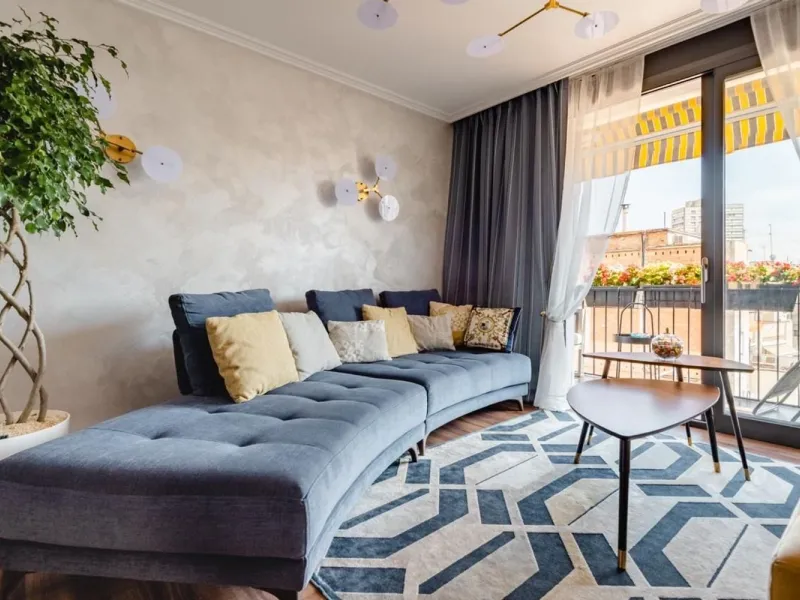 Ático Reformado con Encanto en Eixample – Barcelona
