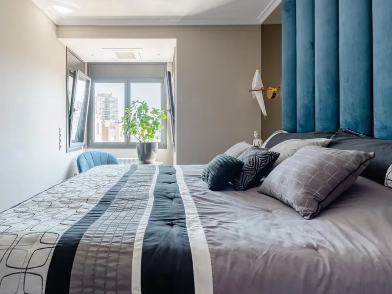 Ático Reformado con Encanto en Eixample – Barcelona