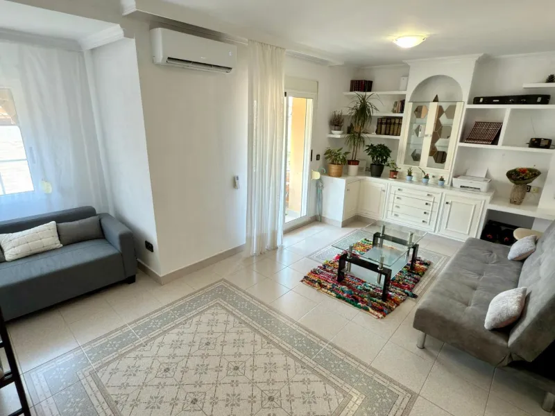GREAT OPTION - well-maintained apartment in Alicante