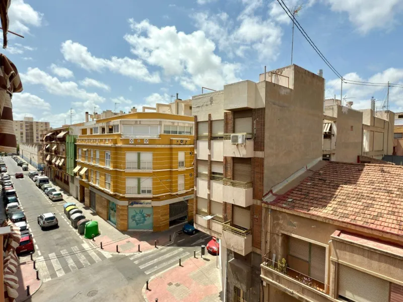 GREAT OPTION - well-maintained apartment in Alicante