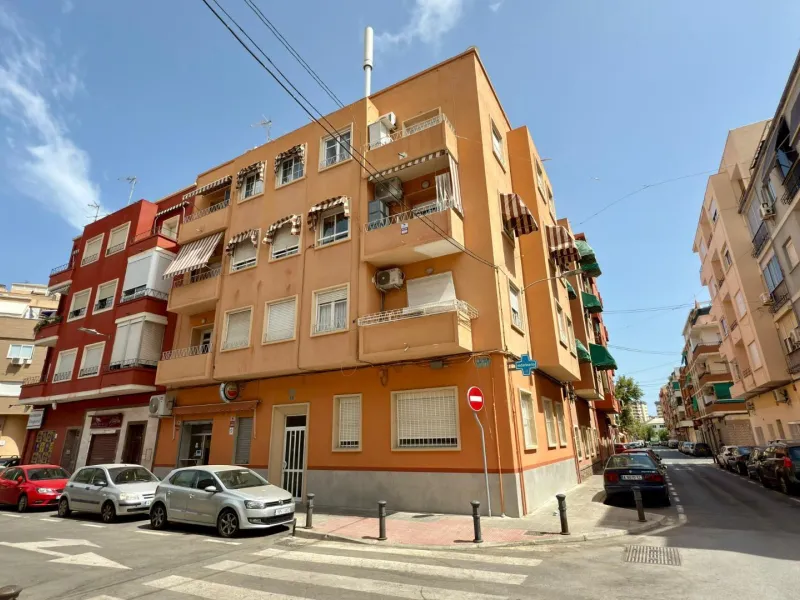 GREAT OPTION - well-maintained apartment in Alicante