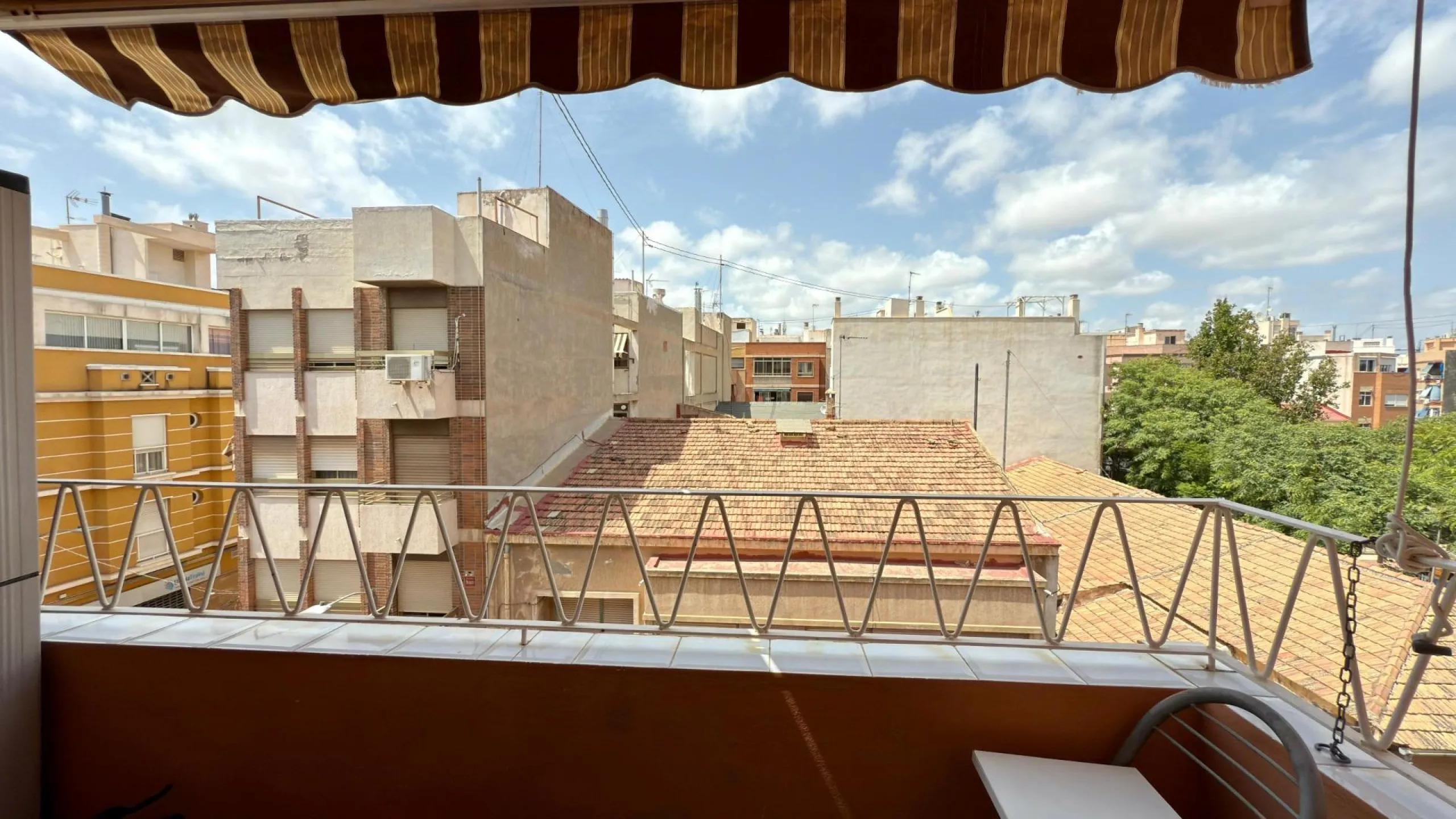 GREAT OPTION - well-maintained apartment in Alicante