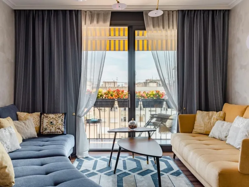 Ático Reformado con Encanto en Eixample – Barcelona