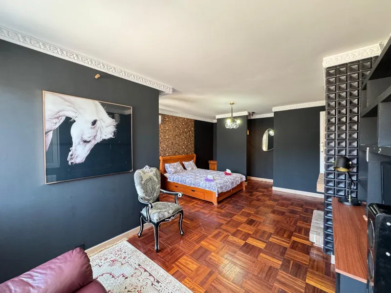 VILLA DE LIJO EN CAMPOAMOR CON 639 M2 DE CASA. PARCELA 800 M2. PISCINA PROPIA. 5 DORM. 4 BAÑOS. PLAYA A 650 METROS.
