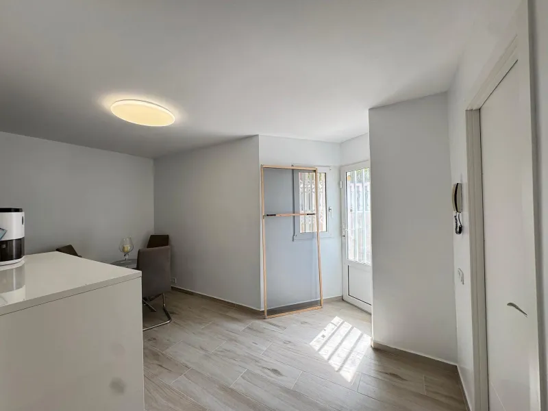 VILLA DE LIJO EN CAMPOAMOR CON 639 M2 DE CASA. PARCELA 800 M2. PISCINA PROPIA. 5 DORM. 4 BAÑOS. PLAYA A 650 METROS.
