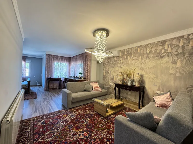 VILLA DE LIJO EN CAMPOAMOR CON 639 M2 DE CASA. PARCELA 800 M2. PISCINA PROPIA. 5 DORM. 4 BAÑOS. PLAYA A 650 METROS.