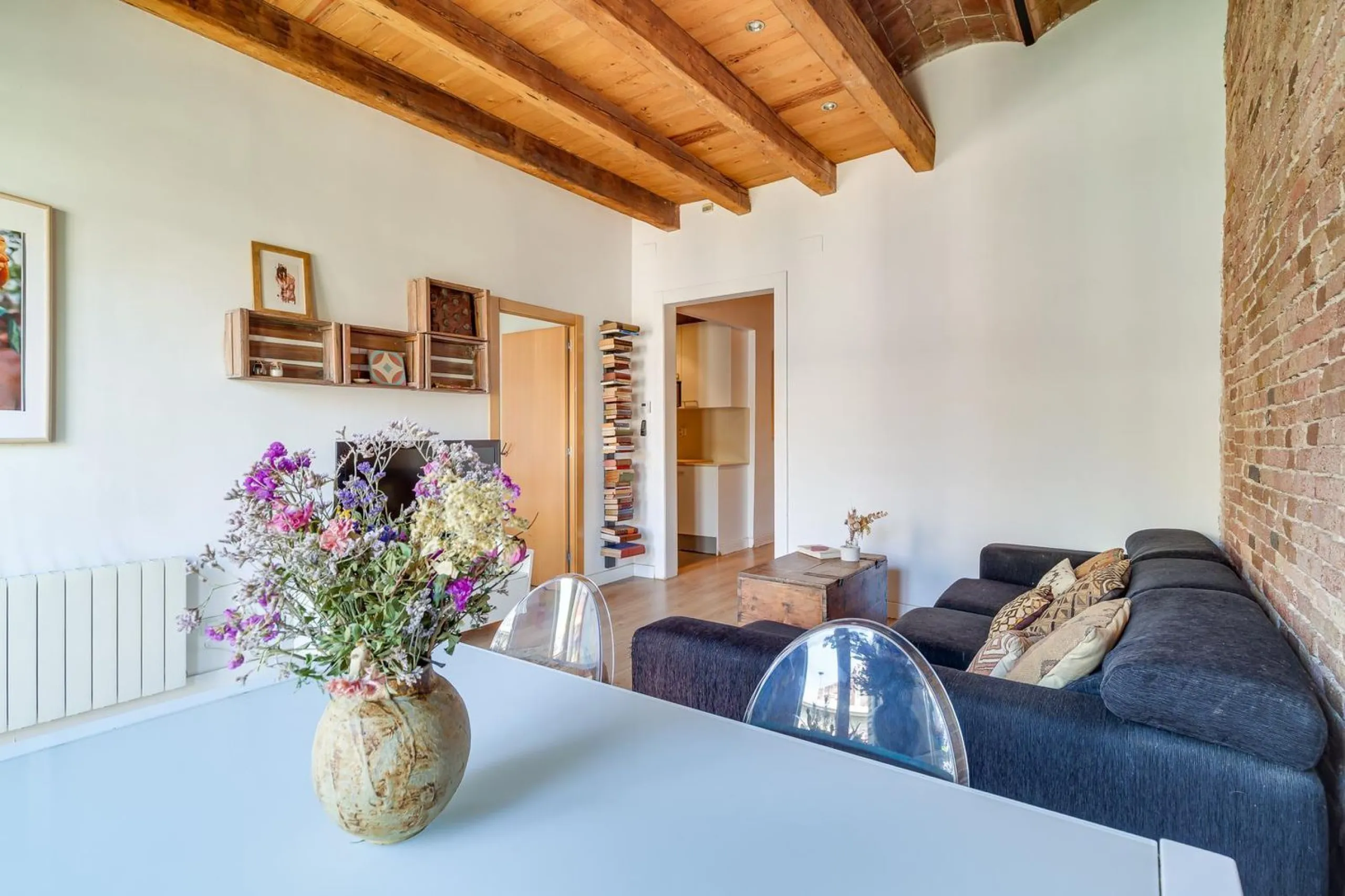 Charming Penthouse with Terrace in Eixample – Barcelona