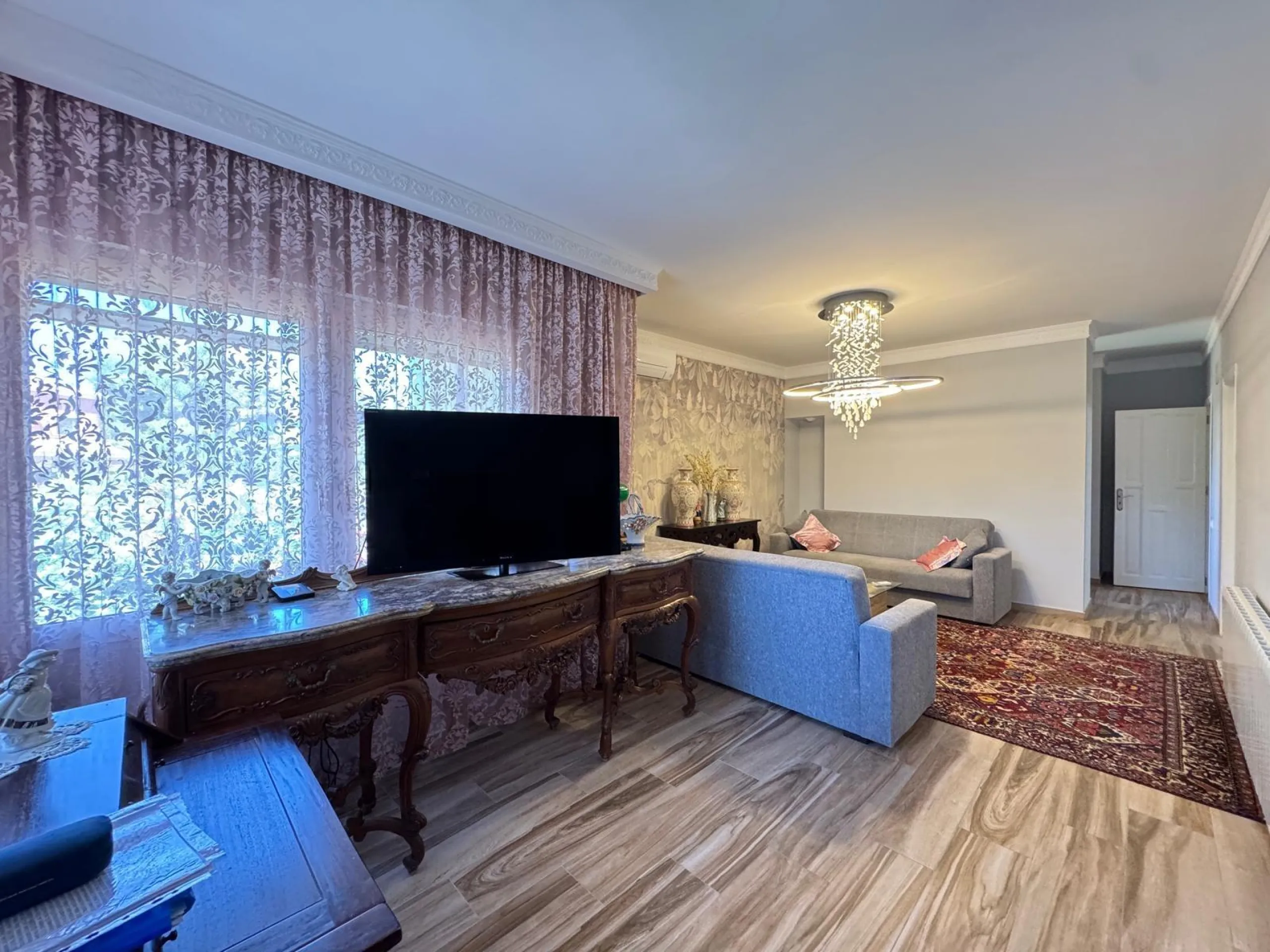 VILLA DE LIJO EN CAMPOAMOR CON 639 M2 DE CASA. PARCELA 800 M2. PISCINA PROPIA. 5 DORM. 4 BAÑOS. PLAYA A 650 METROS.