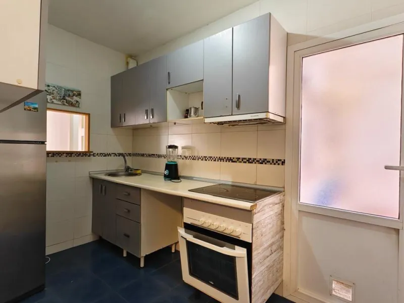 APARTAMENTO A 300 METROS DE PLAYA CON 3 DORM. 2 BAÑOS CON SUPERFICIE DE 108 M2.