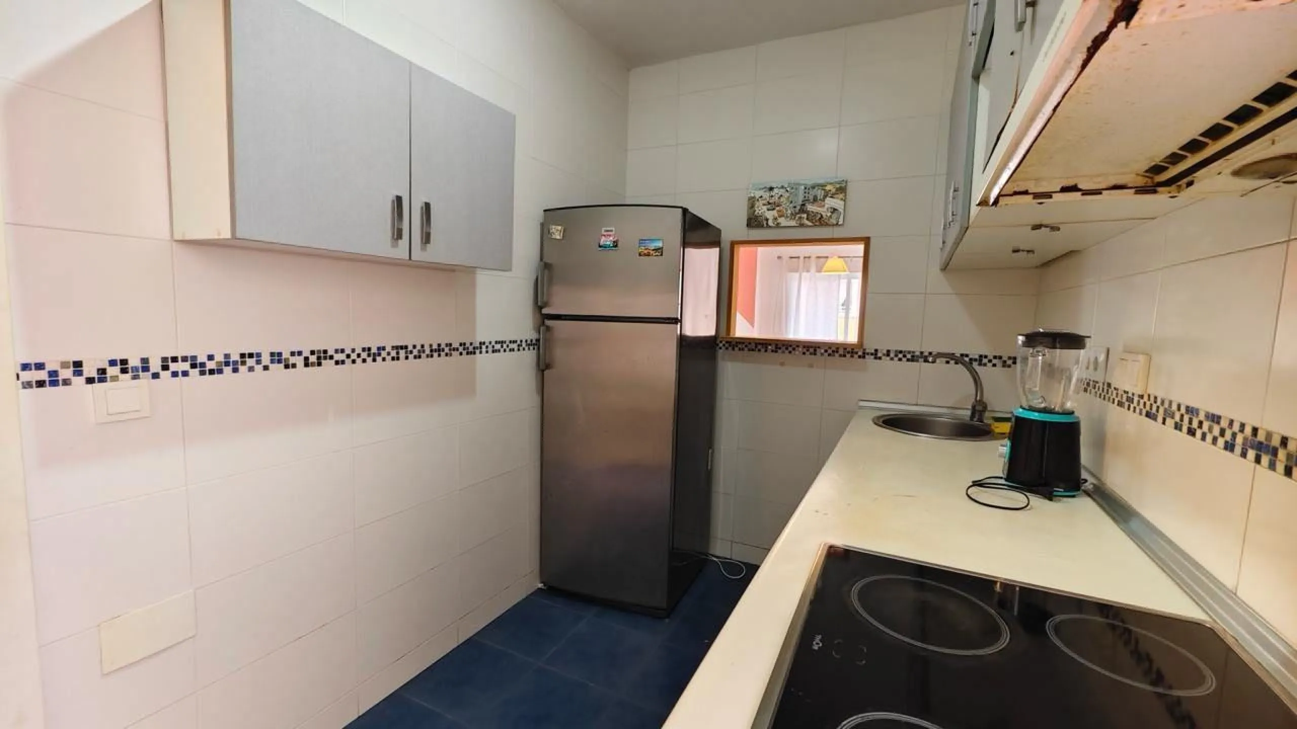 APARTAMENTO A 300 METROS DE PLAYA CON 3 DORM. 2 BAÑOS CON SUPERFICIE DE 108 M2.