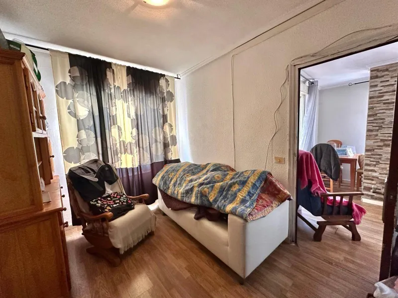 APARTAMENTO A 450 DEL PUERTO DE TORREVIEJA. 2 DORM. 2 BAÑOS. TERRAZA AMPLIA. 76 M2.