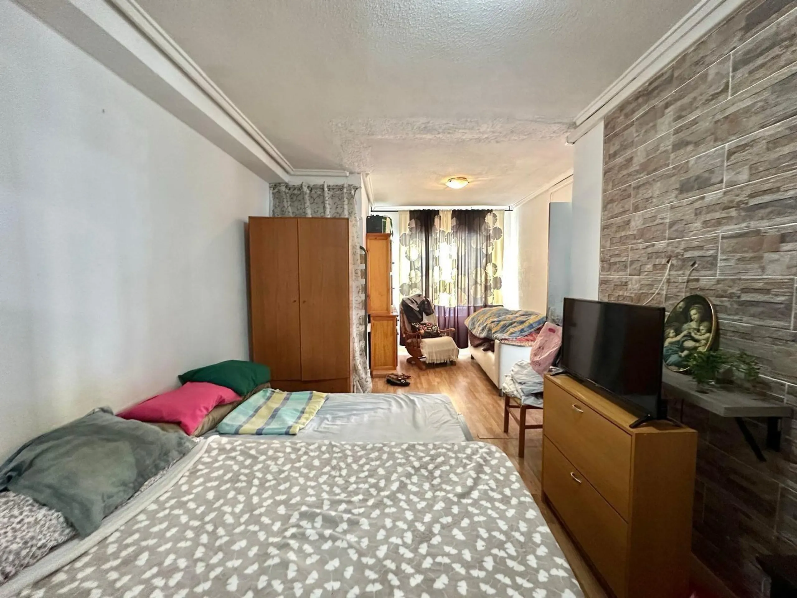 APARTAMENTO A 450 DEL PUERTO DE TORREVIEJA. 2 DORM. 2 BAÑOS. TERRAZA AMPLIA. 76 M2.