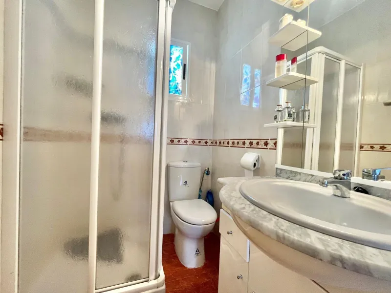 AMPLIO APARTAMENTO A 400 METROS DE PLAYA DEL CURA. 3 DORM. 1 BAÑO. 92 M2.