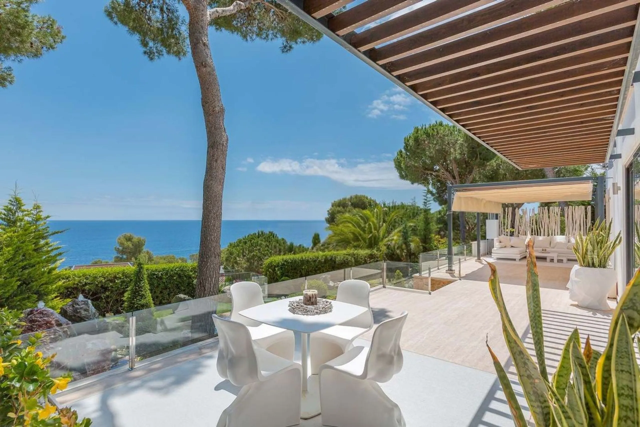 Contemporary Villa with Sea Views in Torrevalentina, Sant Antoni de Calonge