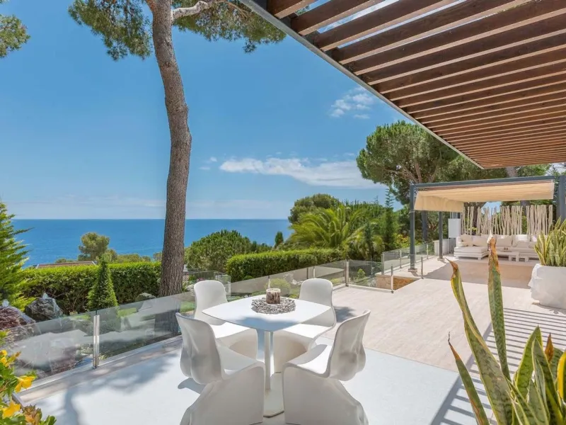 Contemporary Villa with Sea Views in Torrevalentina, Sant Antoni de Calonge
