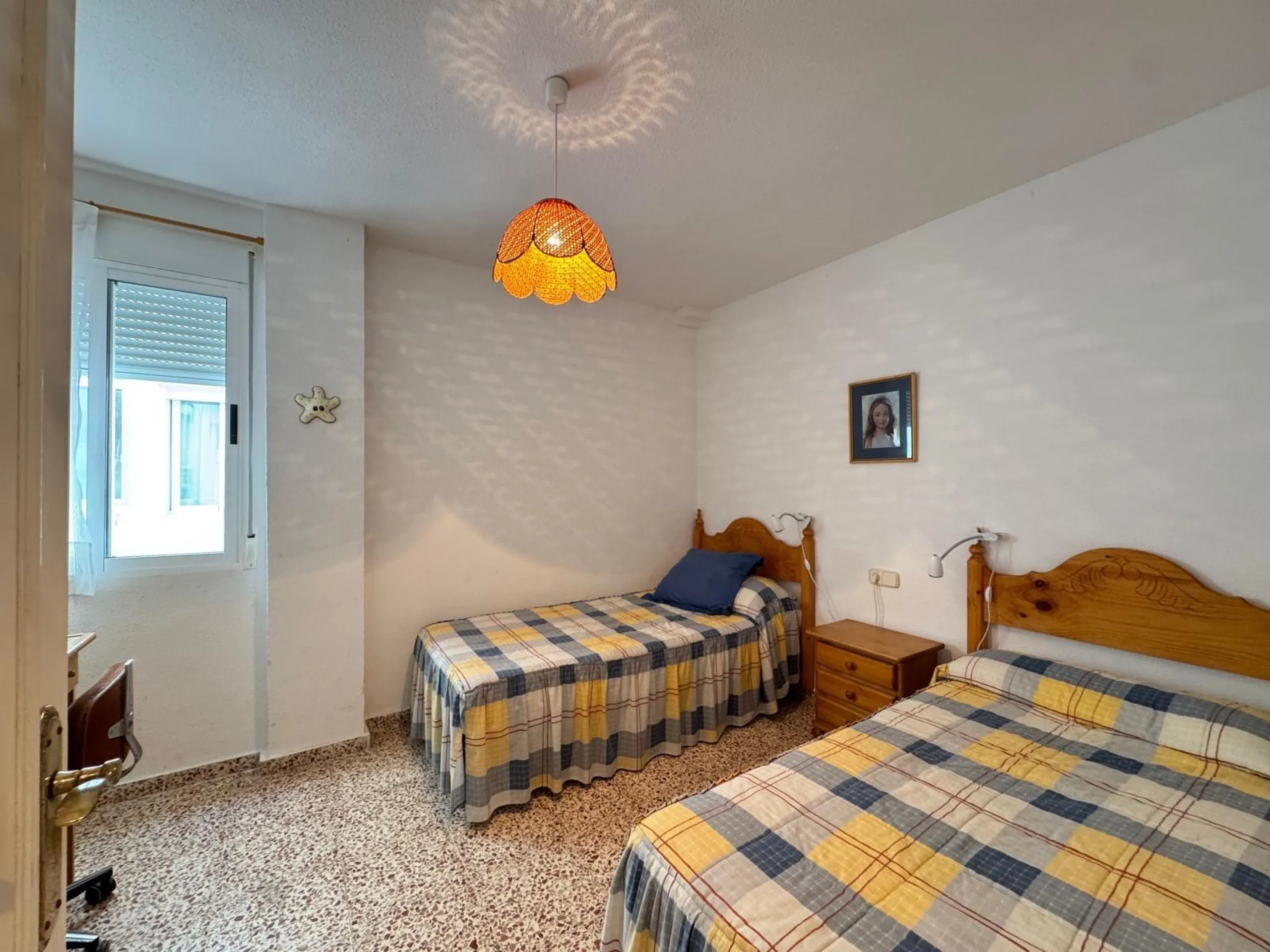 PRIMERA LINEA! APARTAMENTO CON FRONTALES VISTAS AL MAR! CON 101 M2 UTILES! DOS TERRAZAS DE 10 M2. 3 DORM. 2 BAÑOS.