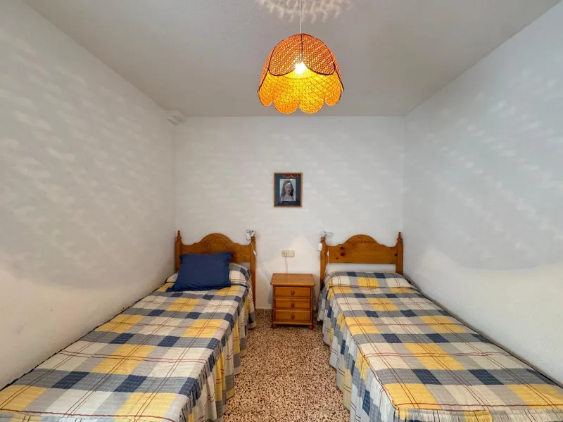 PRIMERA LINEA! APARTAMENTO CON FRONTALES VISTAS AL MAR! CON 101 M2 UTILES! DOS TERRAZAS DE 10 M2. 3 DORM. 2 BAÑOS.