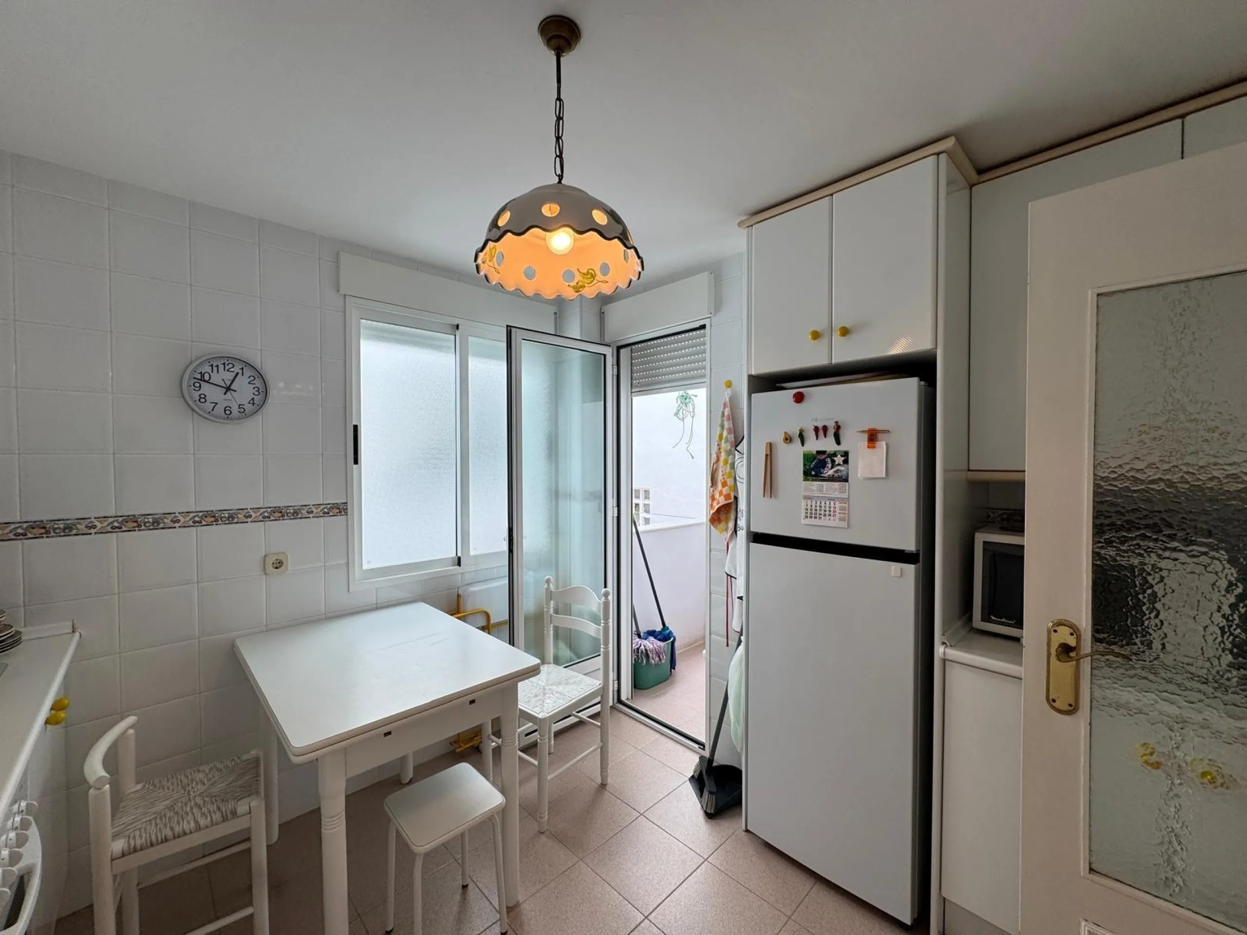 PRIMERA LINEA! APARTAMENTO CON FRONTALES VISTAS AL MAR! CON 101 M2 UTILES! DOS TERRAZAS DE 10 M2. 3 DORM. 2 BAÑOS.