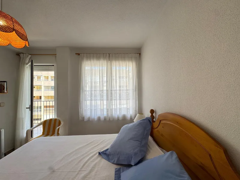 PRIMERA LINEA! APARTAMENTO CON FRONTALES VISTAS AL MAR! CON 101 M2 UTILES! DOS TERRAZAS DE 10 M2. 3 DORM. 2 BAÑOS.