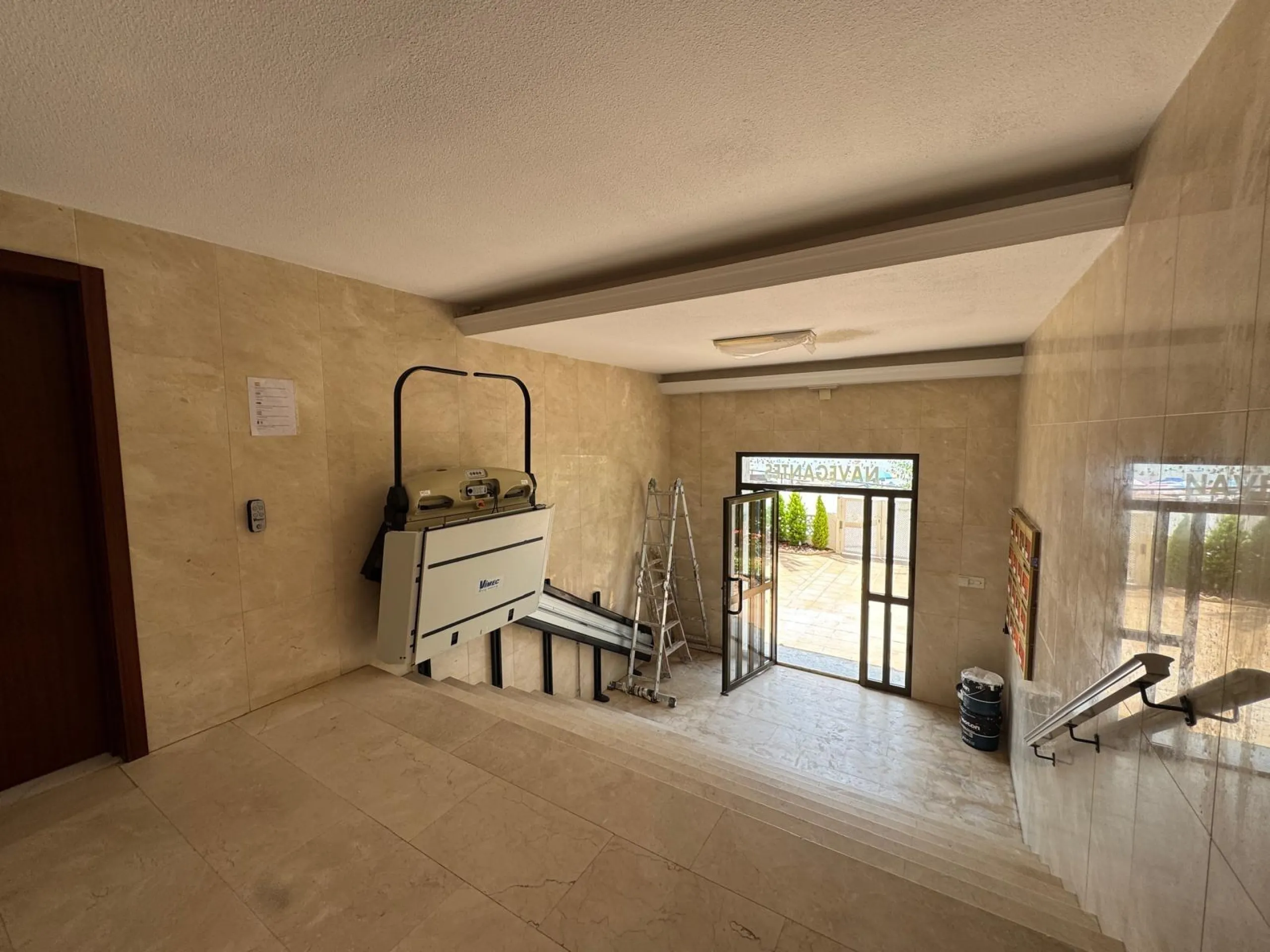 PRIMERA LINEA! APARTAMENTO CON FRONTALES VISTAS AL MAR! CON 101 M2 UTILES! DOS TERRAZAS DE 10 M2. 3 DORM. 2 BAÑOS.