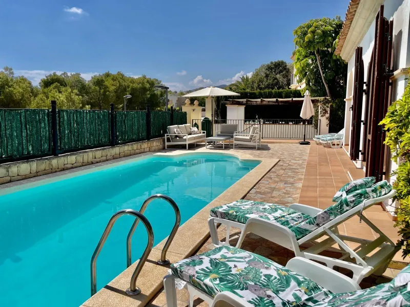 Charming Mediterranean Villa with Private Pool in Sierra Cortina