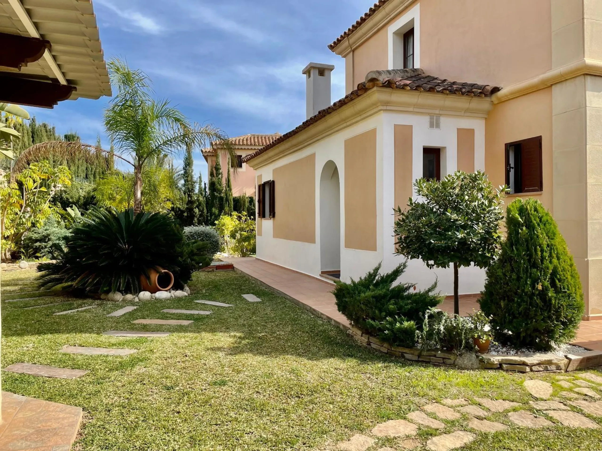 Charming Mediterranean Villa with Private Pool in Sierra Cortina