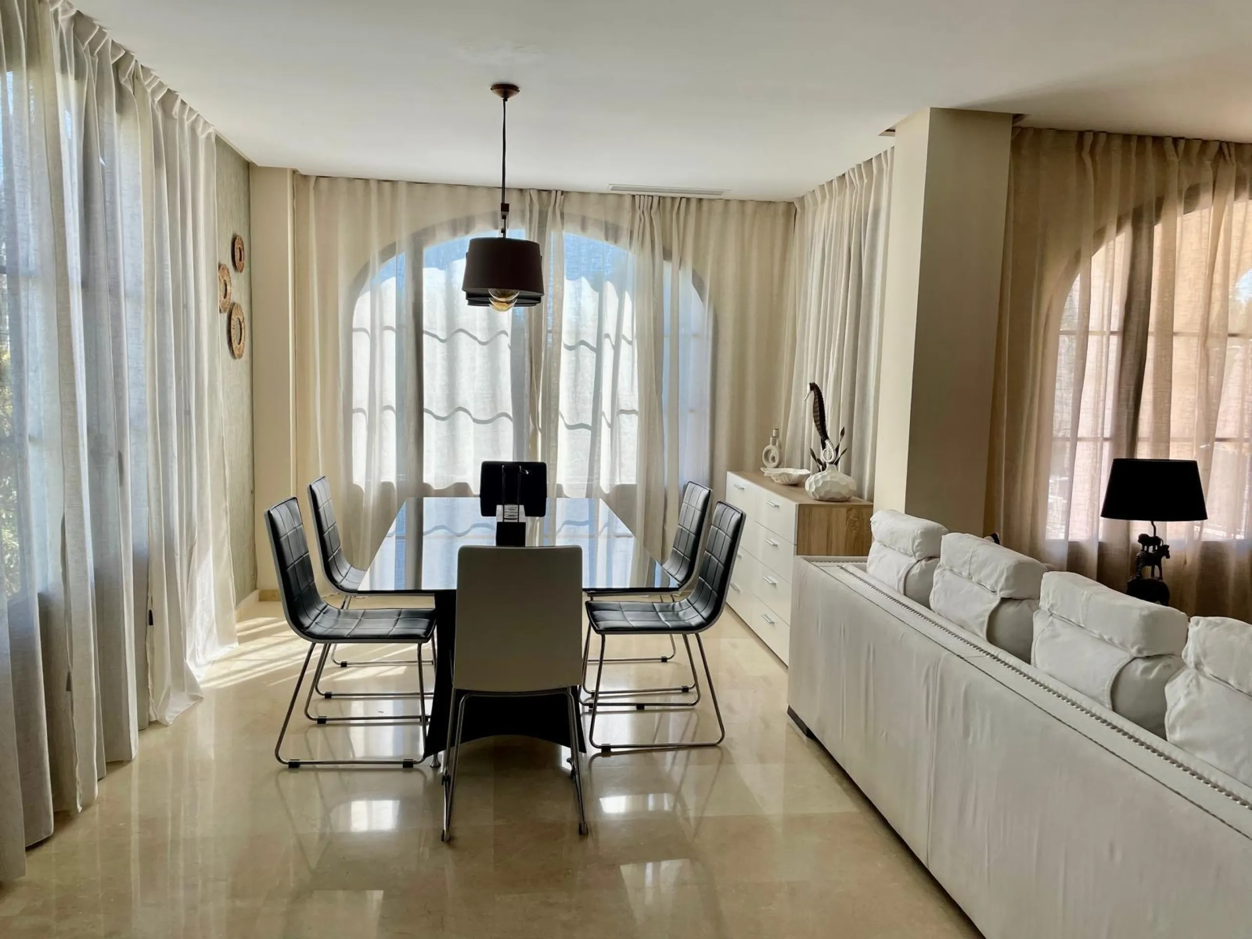Charming Mediterranean Villa with Private Pool in Sierra Cortina