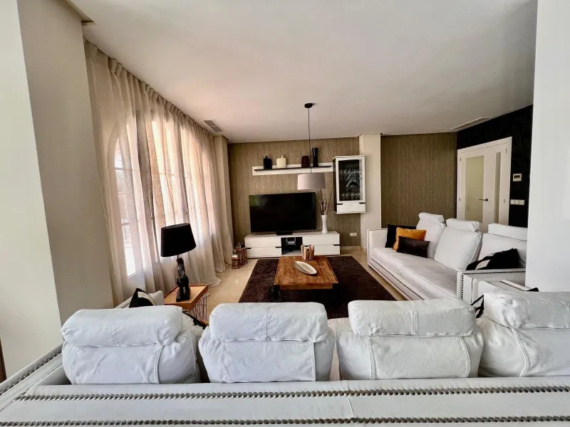 Charming Mediterranean Villa with Private Pool in Sierra Cortina