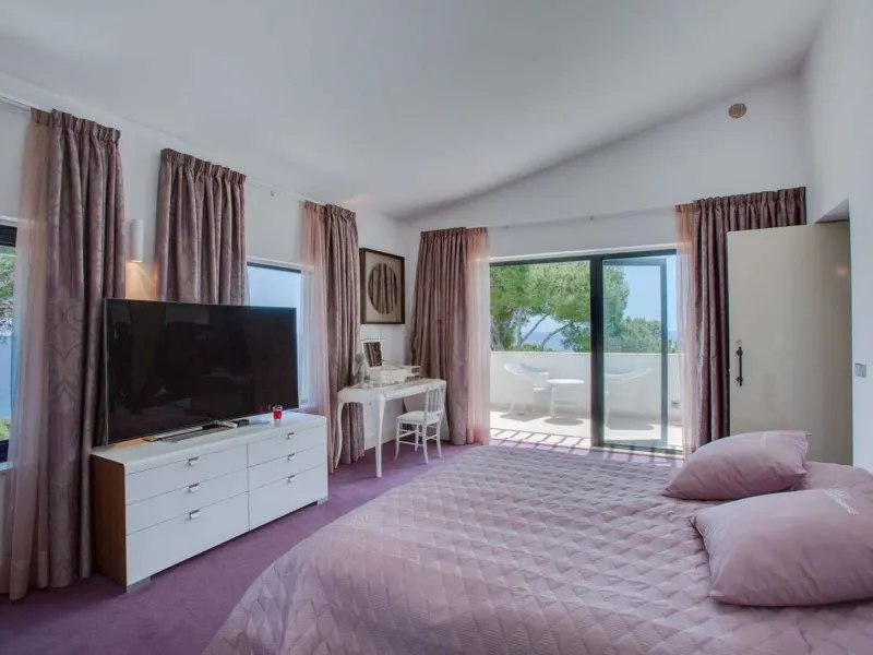 Contemporary Villa with Sea Views in Torrevalentina, Sant Antoni de Calonge