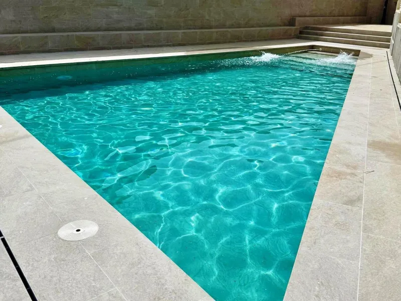 Exclusiva Casa Totalmente Renovada casi en Primera Línea de Playa en Cabo Huertas