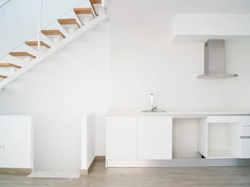 OBRA NUEVA EN GRAN ALACANT. ADOSADOS CON JARDIN Y SOLARIUR PRIVADO DE 27 M2. 2 DORM. 2 BAÑOS. PISCINA COMUNITARIA. MODELO VISION