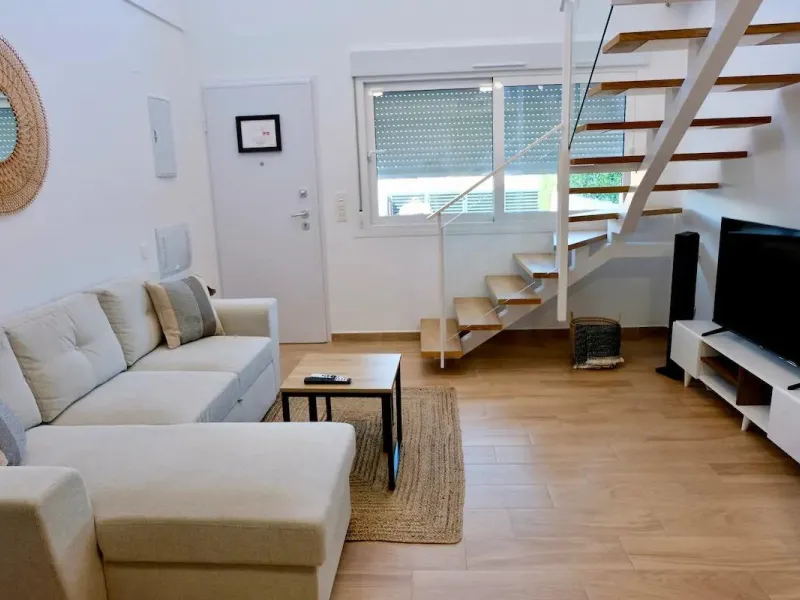 OBRA NUEVA EN GRAN ALACANT. ADOSADOS CON JARDIN Y SOLARIUR PRIVADO DE 27 M2. 2 DORM. 2 BAÑOS. PISCINA COMUNITARIA. MODELO VISION