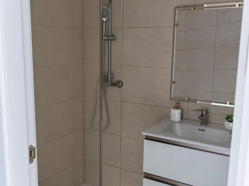 OBRA NUEVA EN GRAN ALACANT. ADOSADO DE 2 DORM. 2 BAÑOS. 118 M2. SOTANO DE 31M2. SOLARIUM 24 M2. PARCELA 16 M2 CON PARKING. MARINO