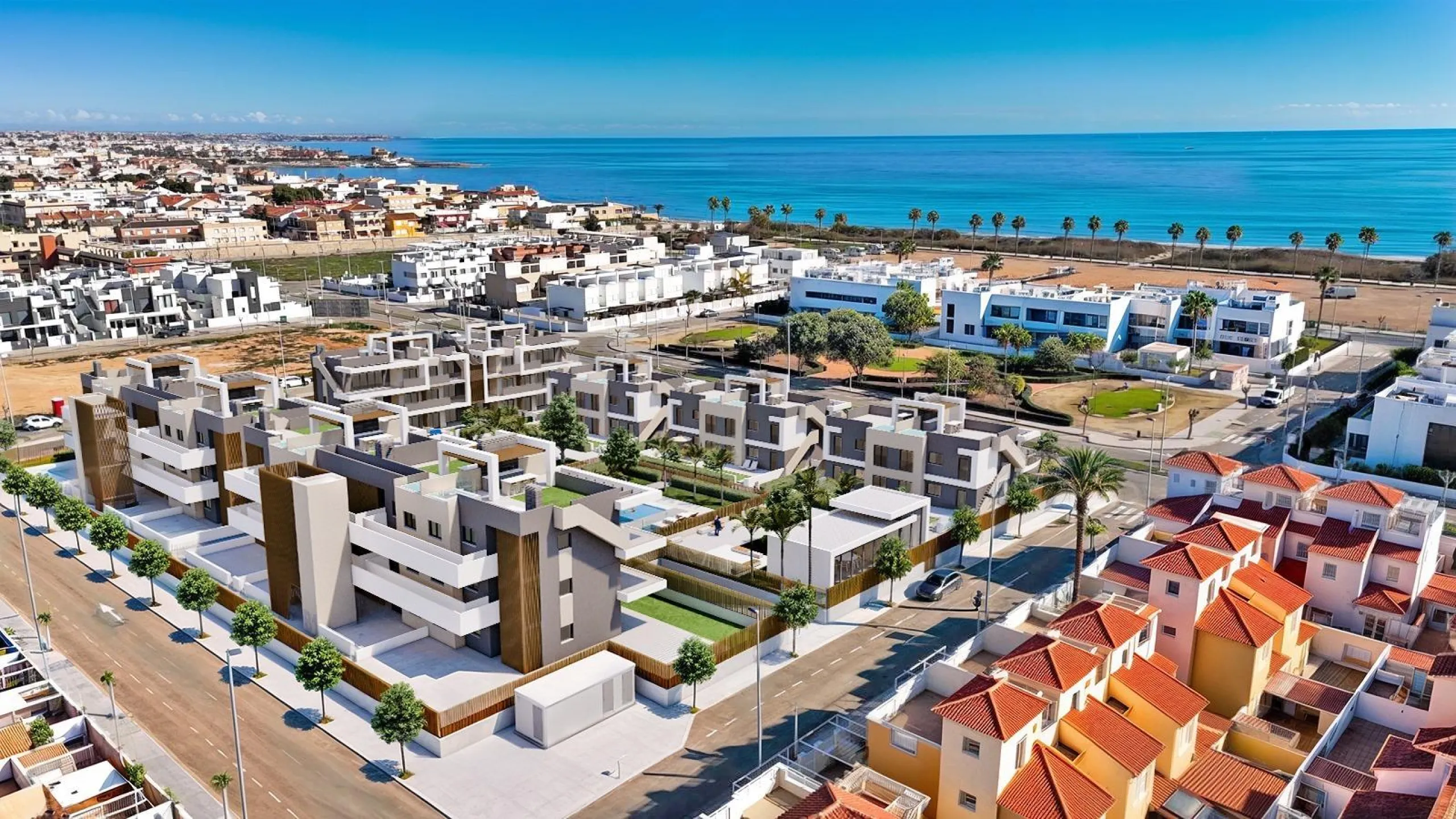 LUXURY HOMES 100M FROM THE BEACH