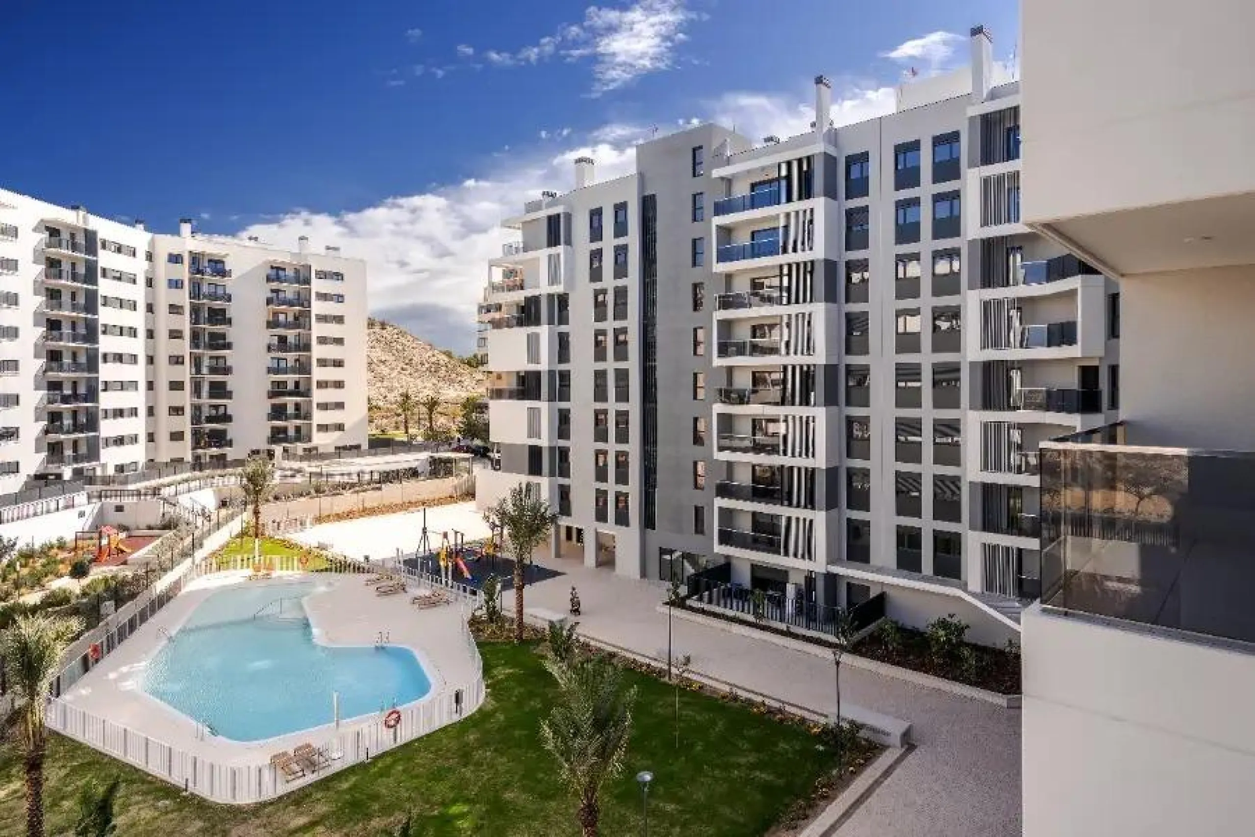 🏡 ¡Lerena: Última vivienda disponible en Alicante!