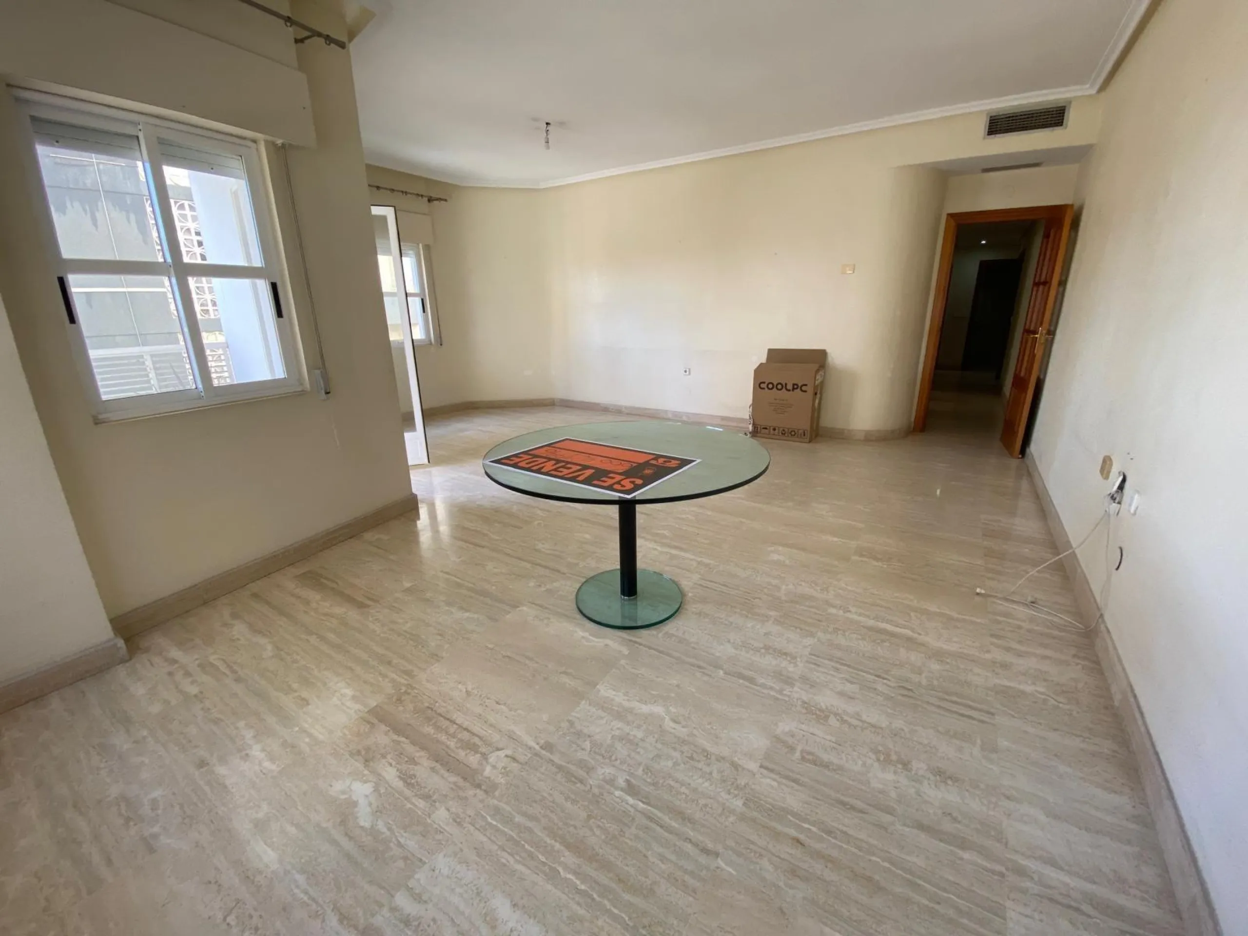 WITH SEA VIEWS apartment 4 bedrooms, 2 bathrooms, 2 terraces, and garage