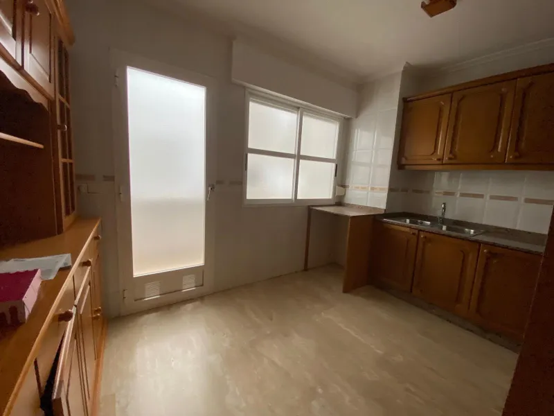 WITH SEA VIEWS apartment 4 bedrooms, 2 bathrooms, 2 terraces, and garage