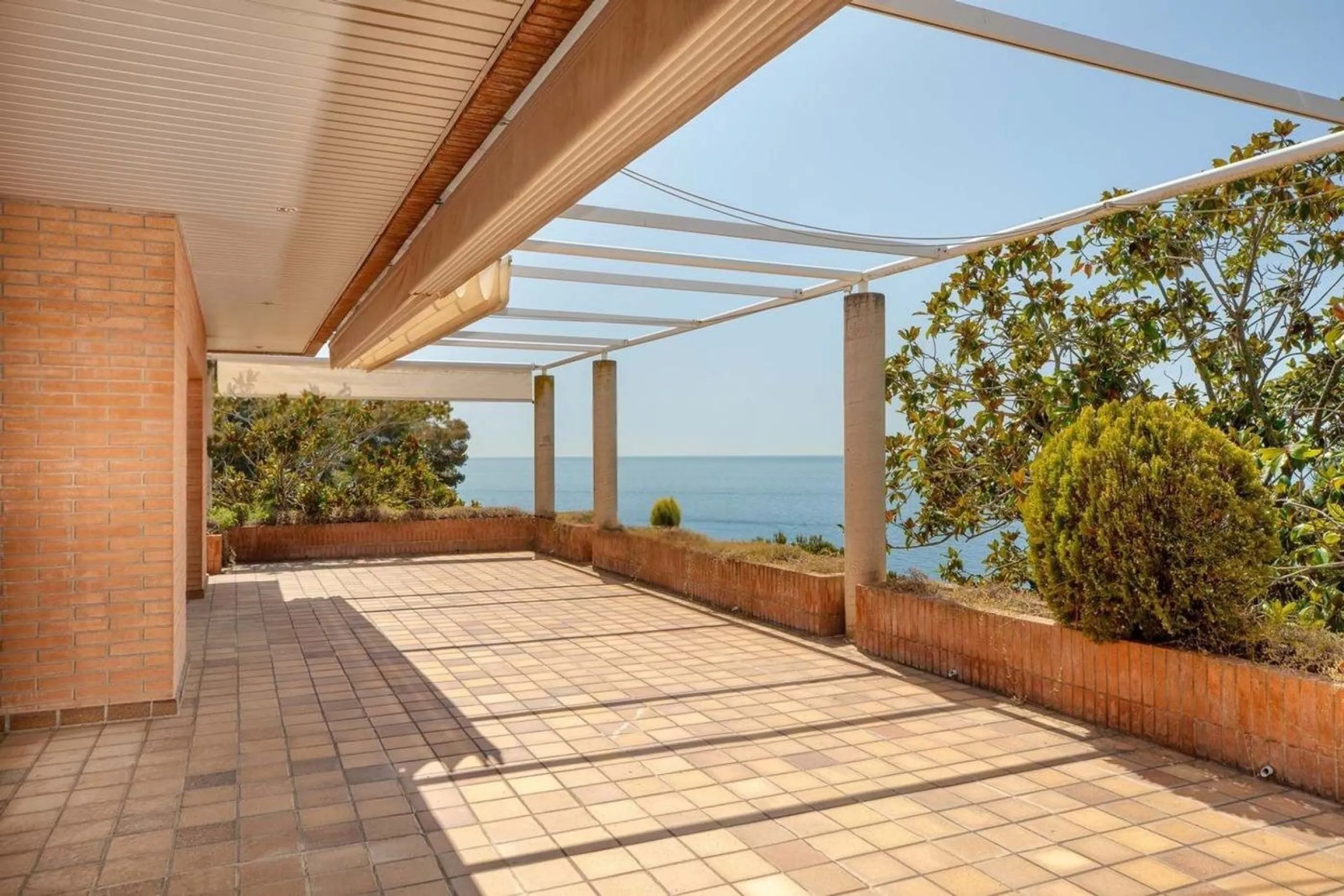 Spectacular three-level sea-view home in Cala Sant Francesc, Blanes