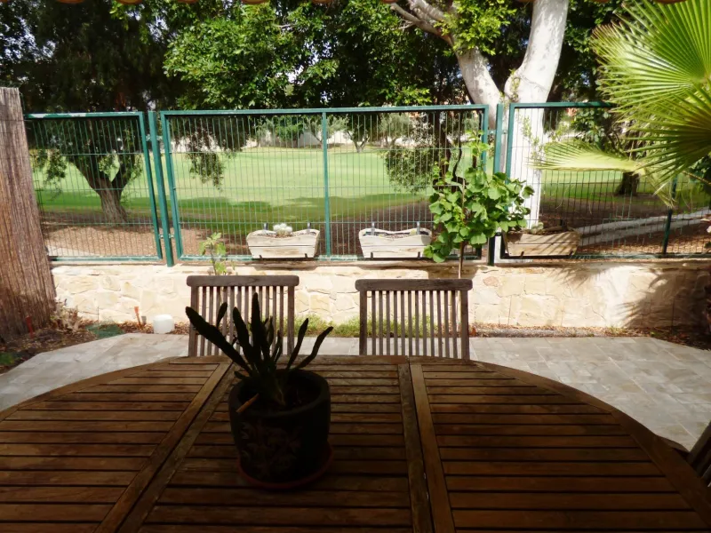 Exclusivo Adosado en Primera Línea de Golf de la Playa de San Juan con vistas espectaculares