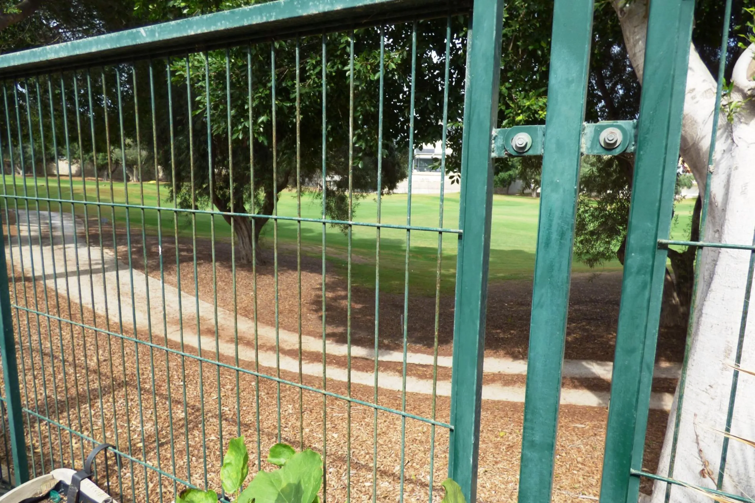 Exclusivo Adosado en Primera Línea de Golf de la Playa de San Juan con vistas espectaculares