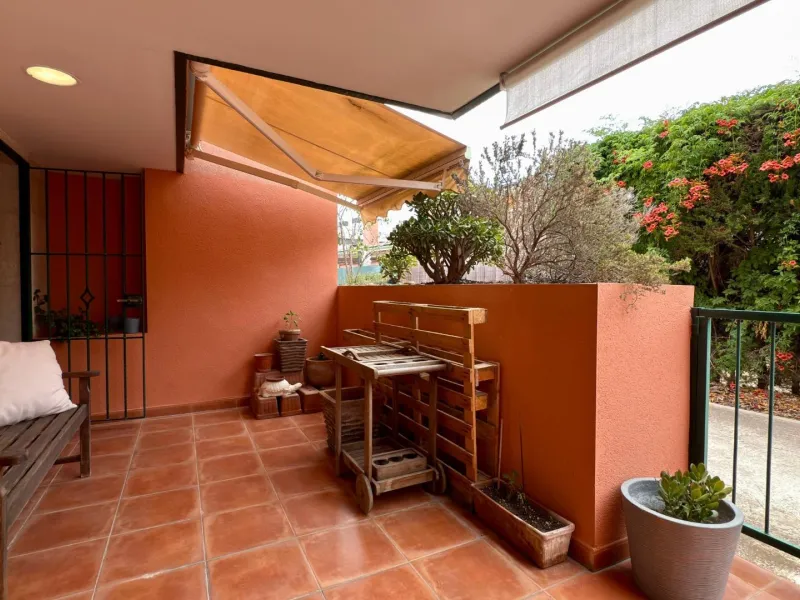 Exclusivo Adosado en Primera Línea de Golf de la Playa de San Juan con vistas espectaculares