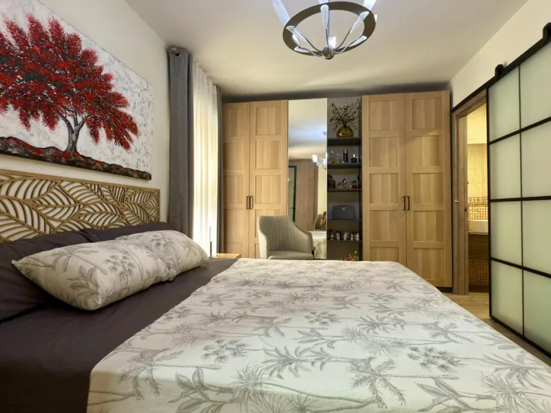Exclusivo Adosado en Primera Línea de Golf de la Playa de San Juan con vistas espectaculares