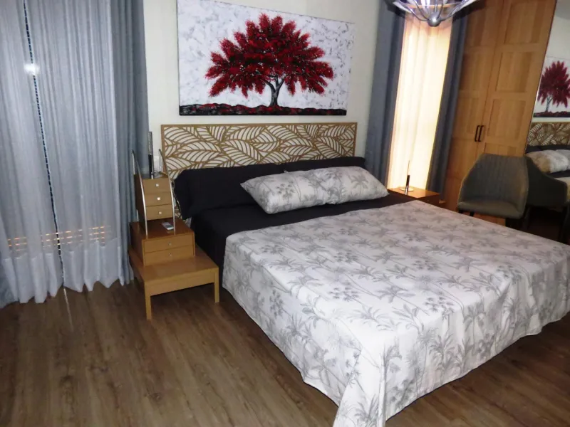 Exclusivo Adosado en Primera Línea de Golf de la Playa de San Juan con vistas espectaculares